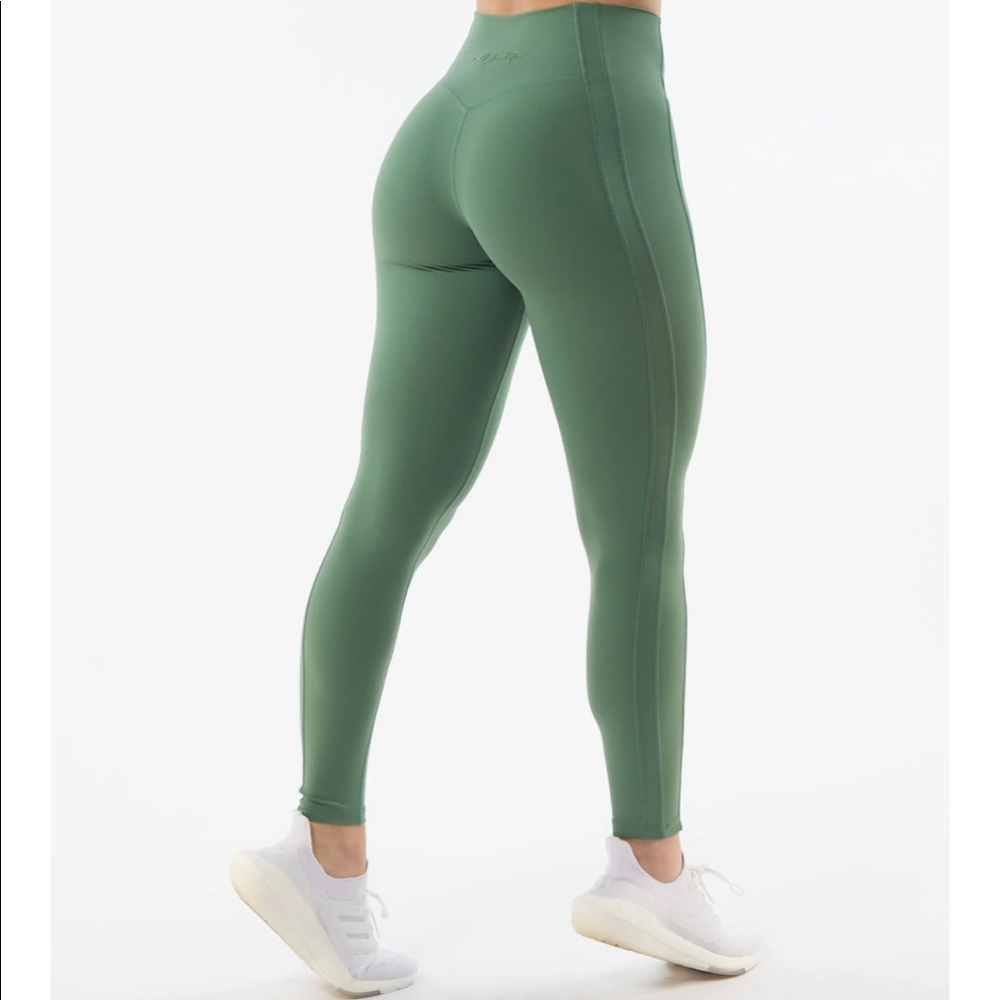 Alphalete Pulse Kinetic Leggings